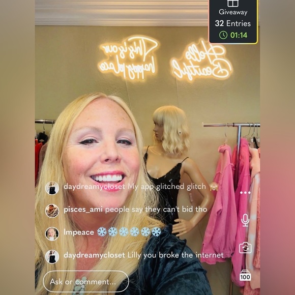 @lillycolette is LIVE!! Free People, Anthro, UO, BOHO & More!!! Fast Shipping!! - Picture 3 of 6